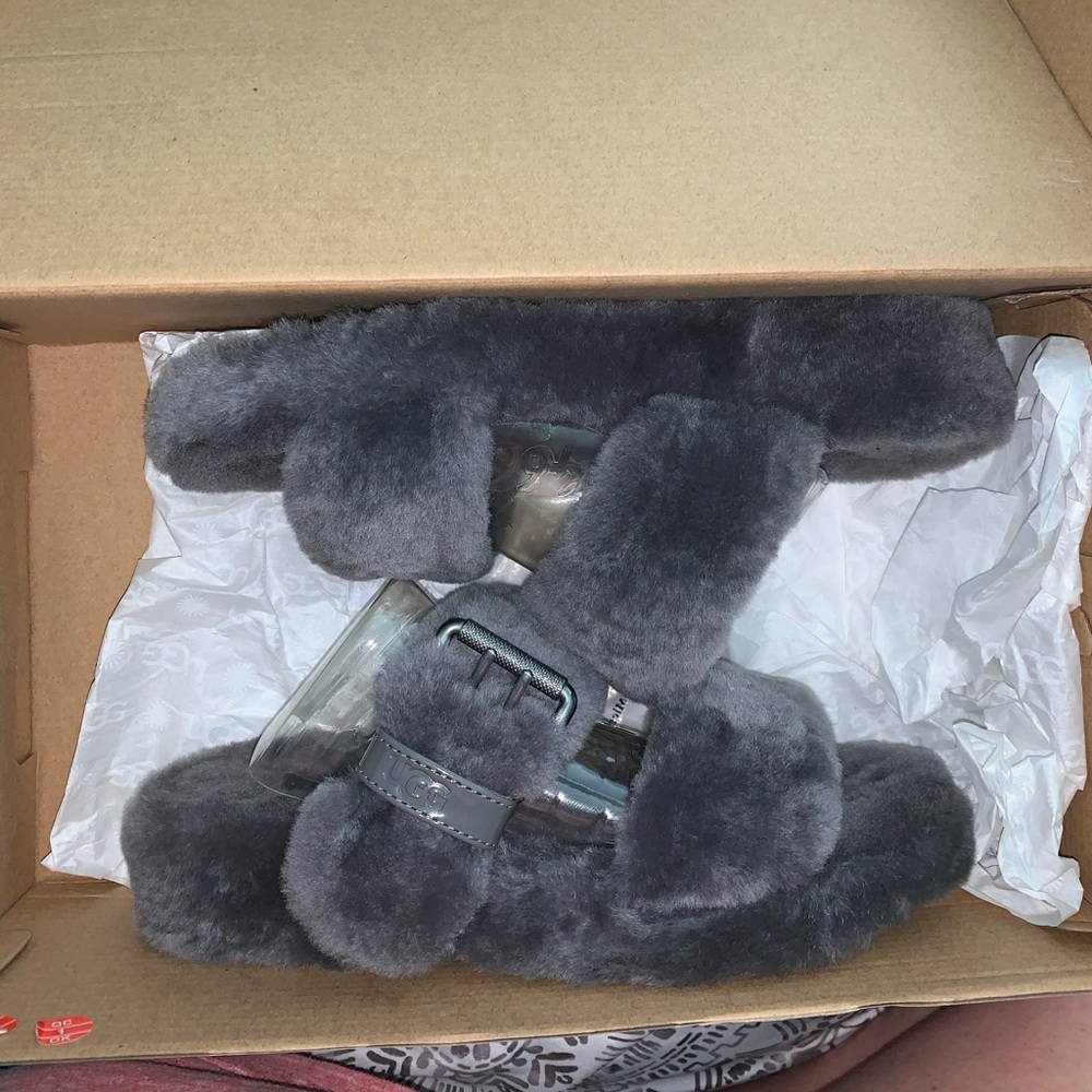 Ugg slides
